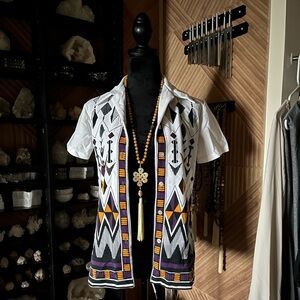 Funky Tribal Art Deco Purple Yellow Printed Collared Button Down Short Sleeve